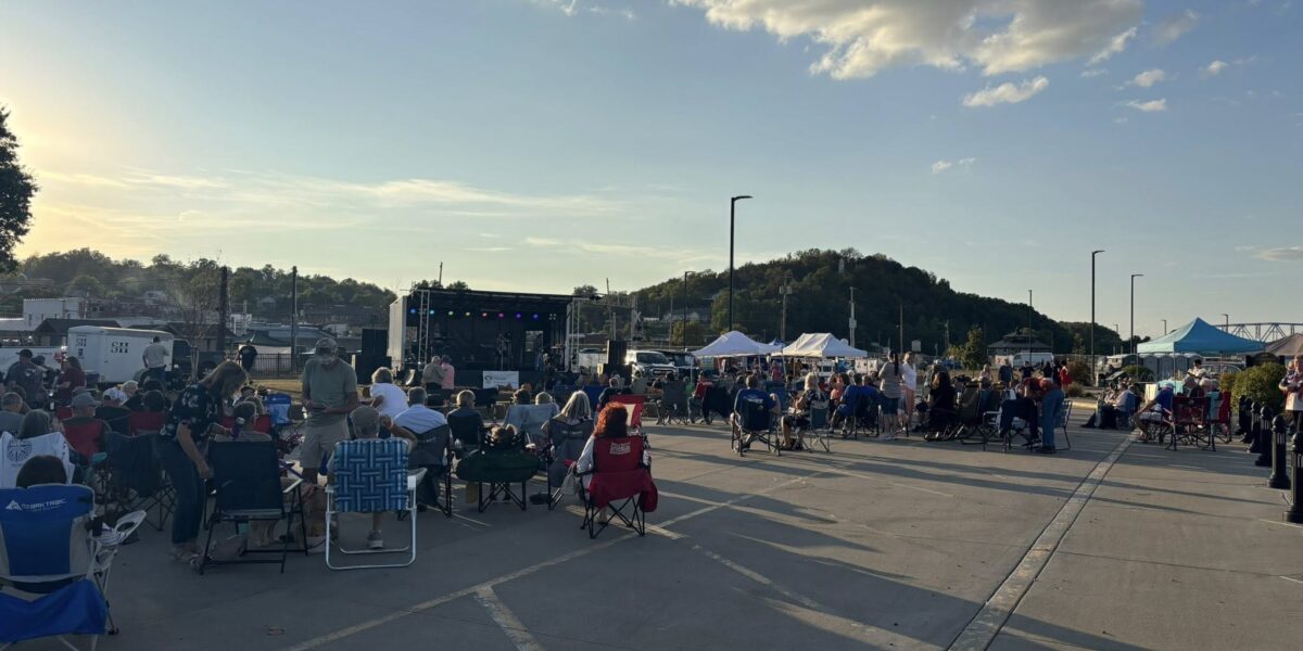 Harvest Hootenanny Festival